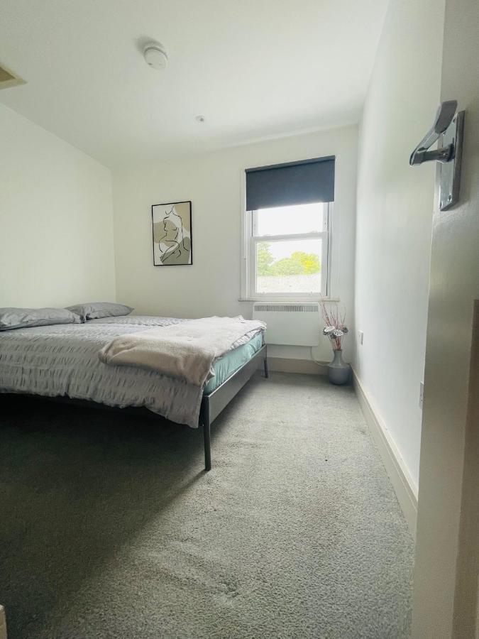 Lovely 1 Bedroom Apartment In Londra Esterno foto